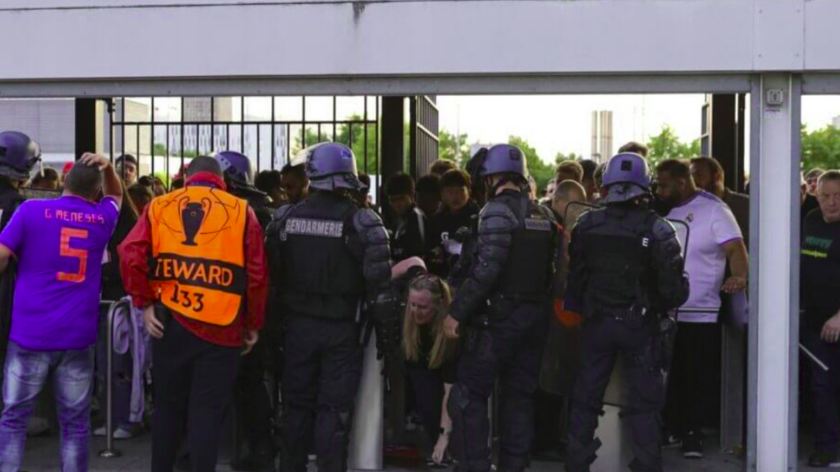 Illustration - Ligue des champions de la matraque et de la lacrymo