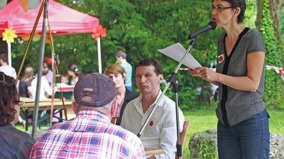 Illustration - Nathalie Arthaud (LO) : « C'est le capital qui gouverne » 