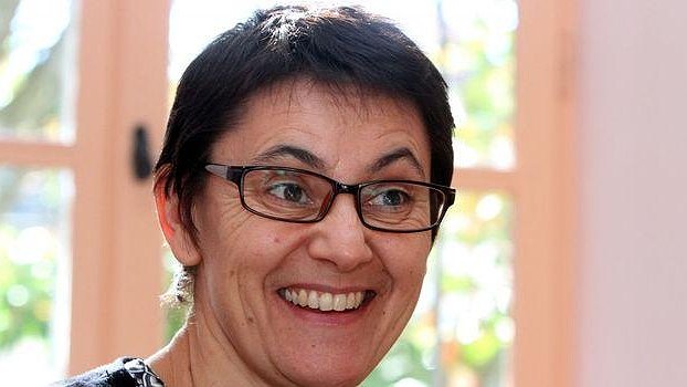 Illustration - Tarbes : la candidate à la présidentielle Nathalie Arthaud à la rencontre des militants