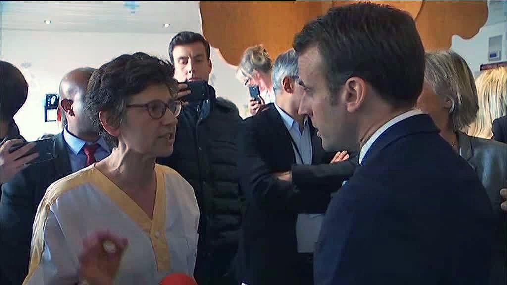 Illustration - Deux ans après leur échange tendu, l'aide-soignante de Rouen ne croit pas aux promesses d'Emmanuel Macron
