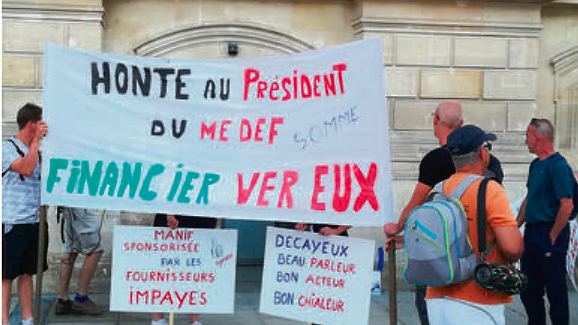 Illustration - Amiens : Macron accueilli froidement