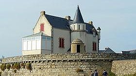 Illustration - Le patron des patrons se ballade