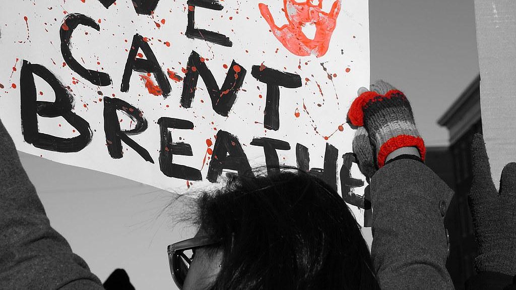 Illustration - « I can’t breathe » (je ne peux plus respirer) made in France