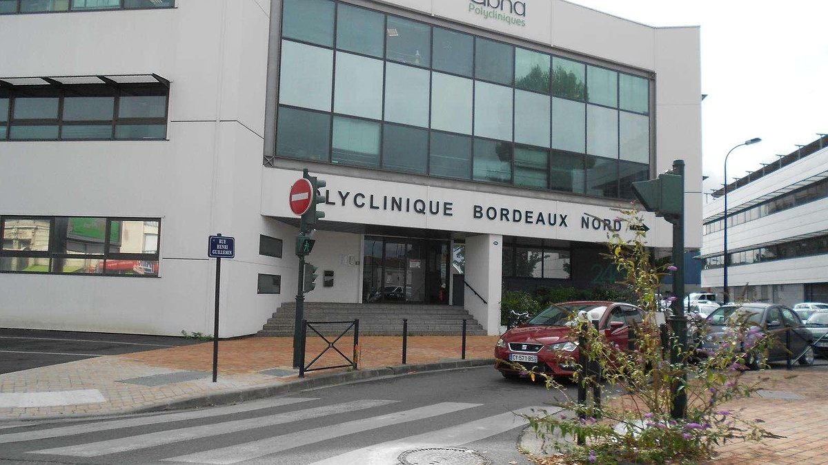 Illustration - Ça remue chez les blouses blanches et de couleur