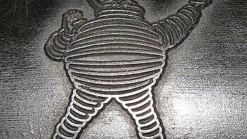 Illustration - Michelin : non aux suppressions d’emplois ! 