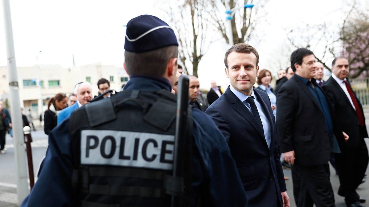 Illustration - Macron, campagne électorale en marche