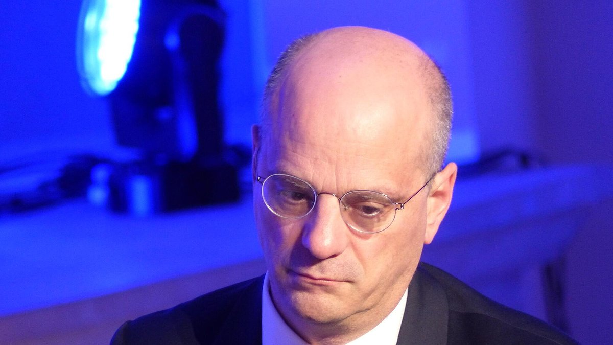 Illustration - Blanquer se moque des enseignants