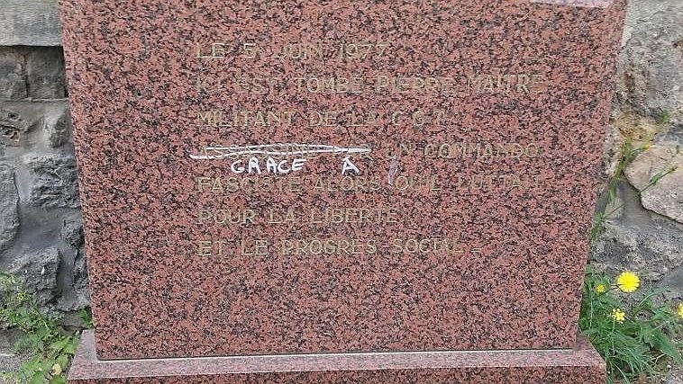 Illustration - Des militants d'extrême-droite qui revendiquent un assassinat anti-ouvrier