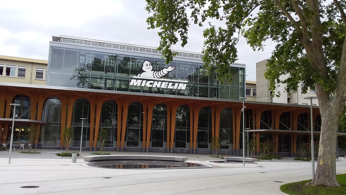 Illustration - Le scandale des suppressions d’emplois continue