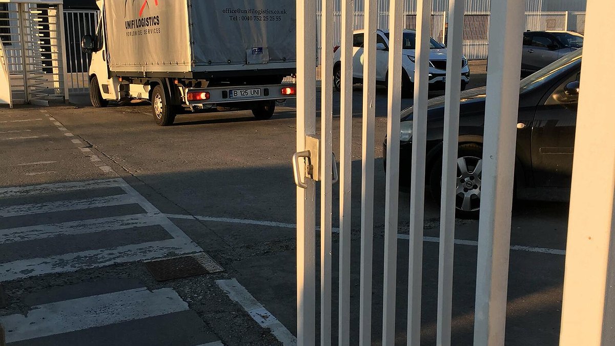 Illustration - La direction n’a pas d’argent… mais quand on fait grève elle en trouve !