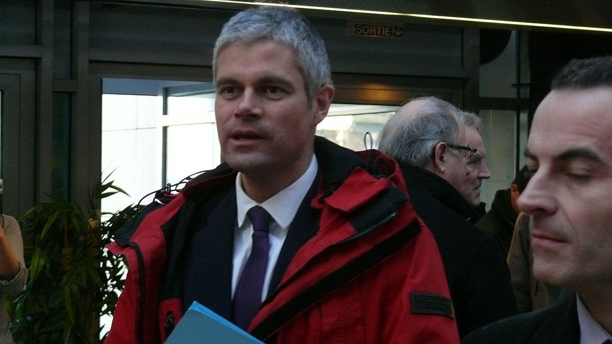 Illustration - Wauquiez pris la main dans le plat 