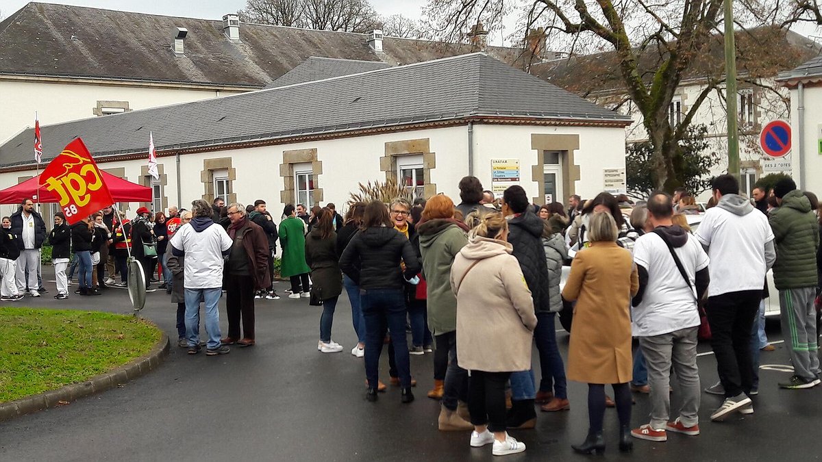 Illustration - Pas de chocolat, des embauches !