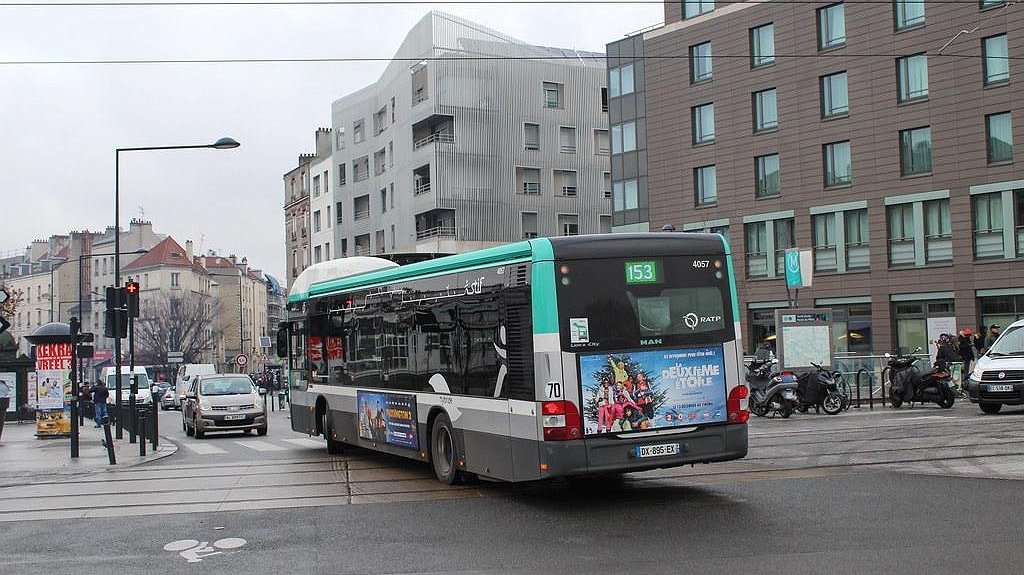 Illustration - Suppression des bus en centre-ville : une décision révoltante