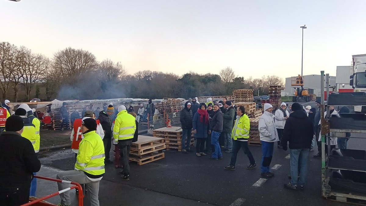 Illustration - Forvia / Faurecia : grève pour les salaires