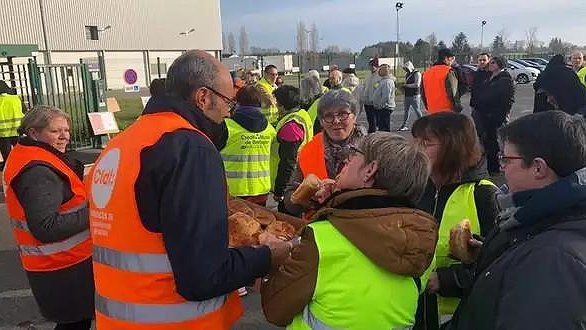 Illustration - Fleury Michon ferme une usine