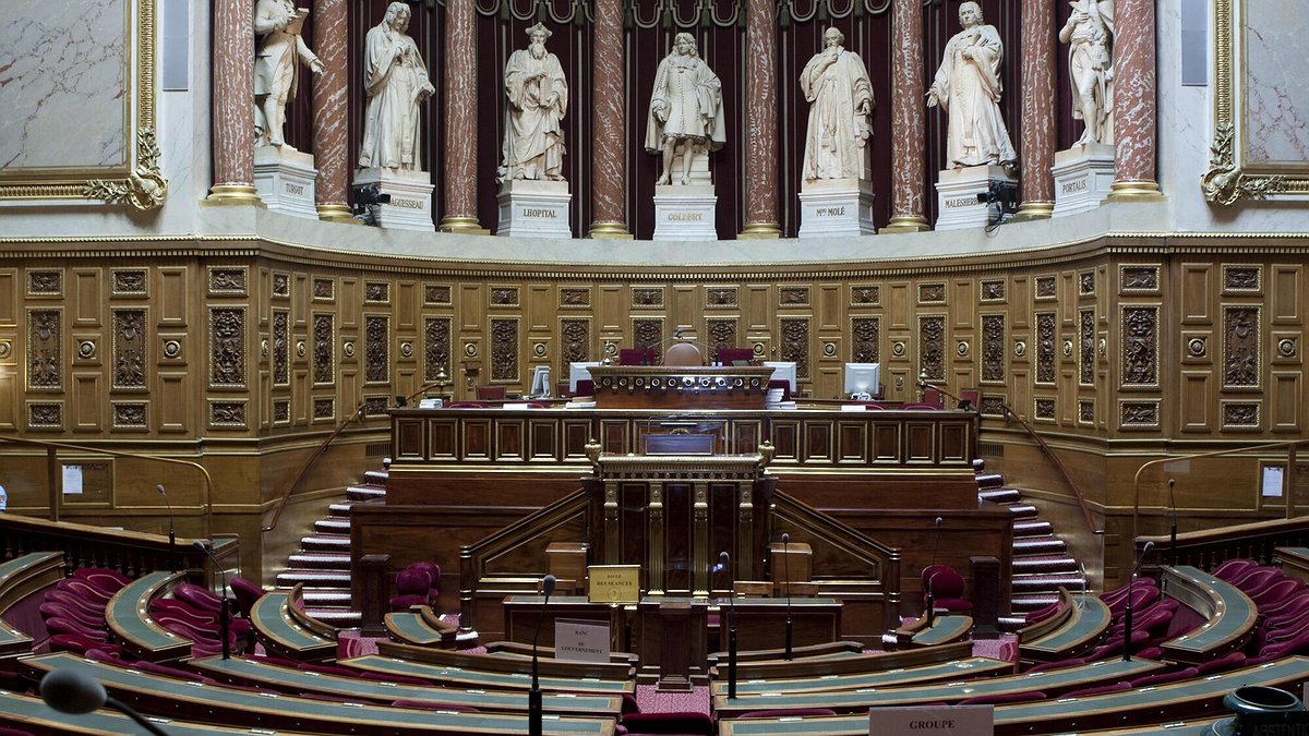 Illustration - Minima sociaux : une loi contre les travailleurs pauvres