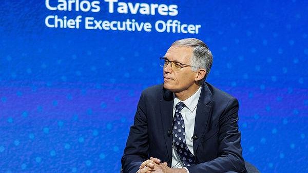 Illustration - Stellantis : le domestique des gros actionnaires bien récompensé