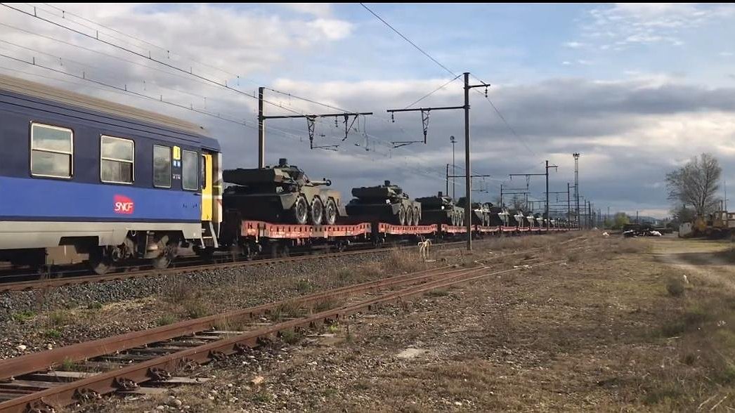 Illustration - Retraites légères, chars lourds