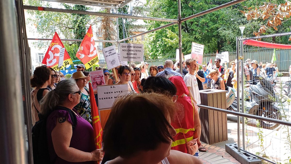 Illustration - ADPA en danger  (Association d'aide à domicile des personnes âgées et en situation de handicap)