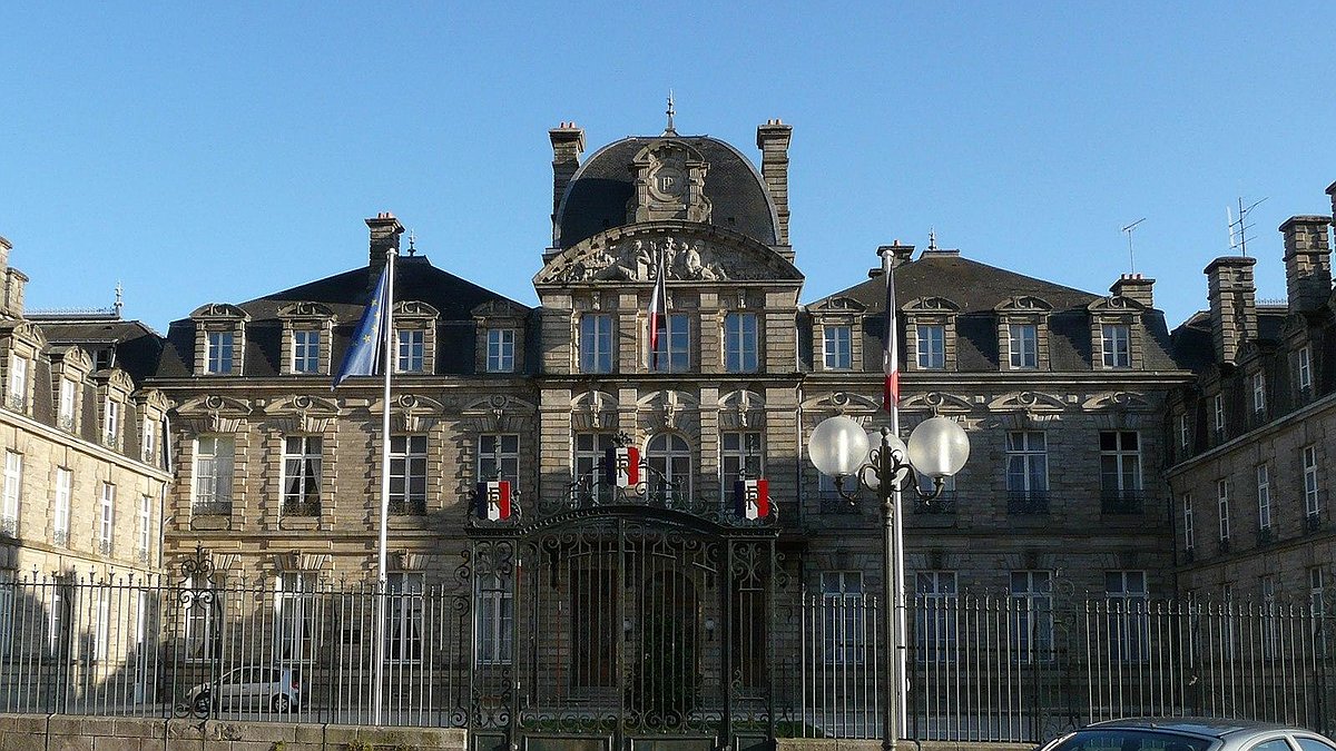 Illustration - Le préfet, un bon petit soldat de l'injustice