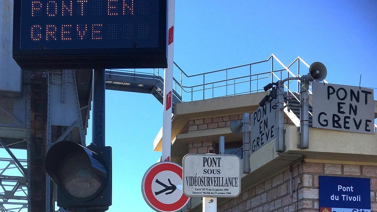 Illustration -  « PONTS EN GRÈVE »