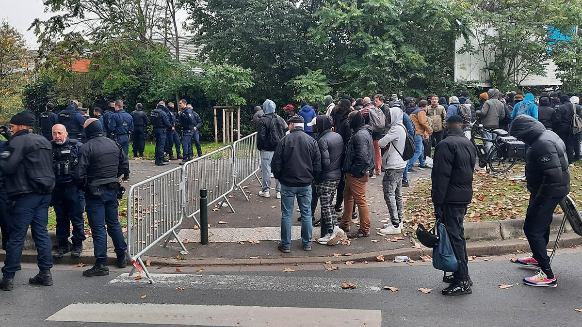 Illustration - Démantèlement du piquet de Chronopost à Alfortville par la police