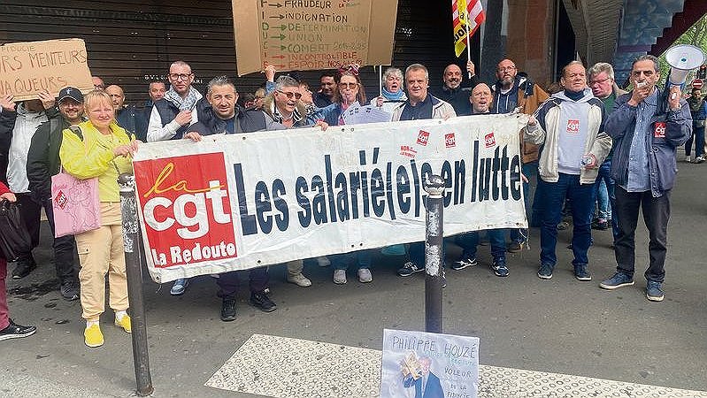 Illustration - Les travailleurs externalisent leur colère à Paris