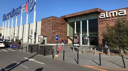 Illustration Entre le marteau et l’enclume