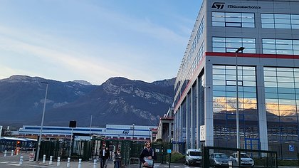 Illustration Il pleut toujours où c’est mouillé !