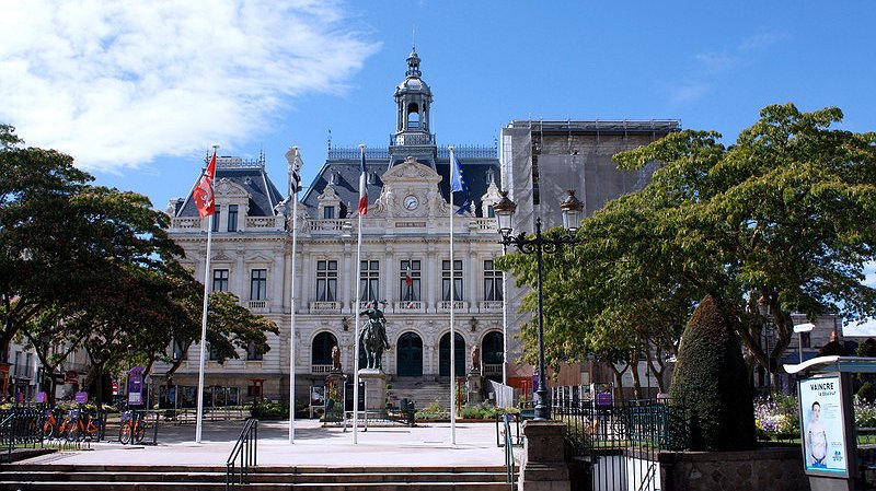 Illustration - La mairie veut faire payer aux employés sa propre incurie devant la canicule