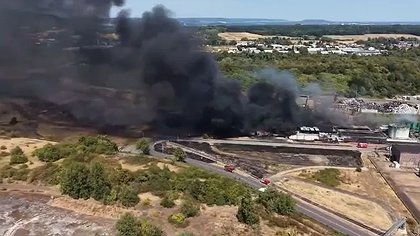 Illustration Incendie d’un site Seveso : capitalisme = danger