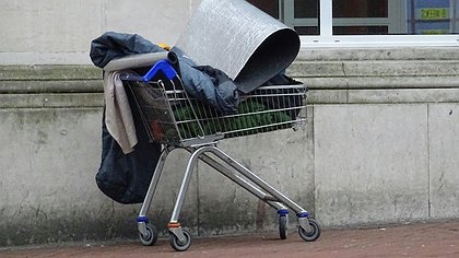 Illustration « Un toit, c’est un droit » mais pas sous le capitalisme