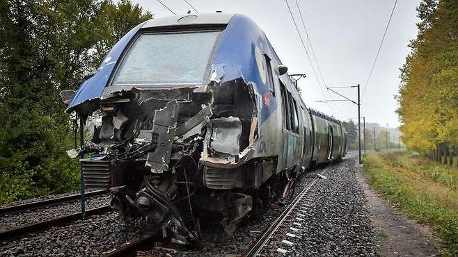 Illustration - Contre la politique criminelle de la SNCF et du gouvernement, vive la réaction collective des cheminots !