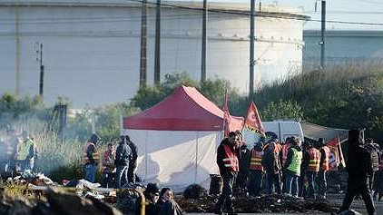 Illustration - Vive la lutte des travailleurs des raffineries !