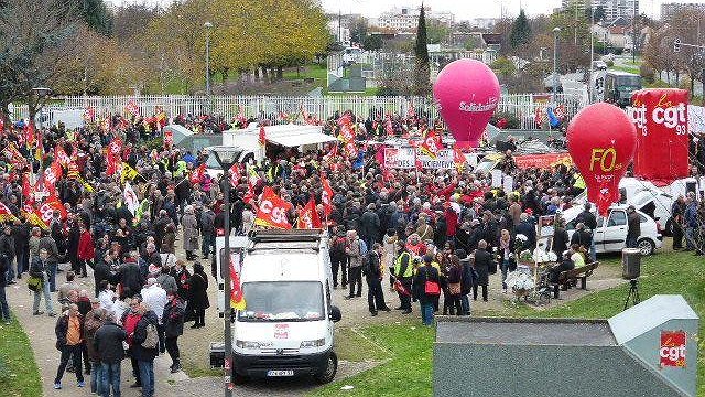 Illustration - des grèves  contre les sanctions et les licenciements