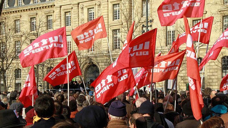 Illustration - pour s’asseoir sur l’opinion des travailleurs