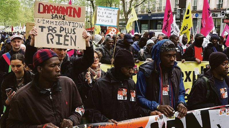 Illustration - Projet de loi immigration : une attaque contre tous les travailleurs