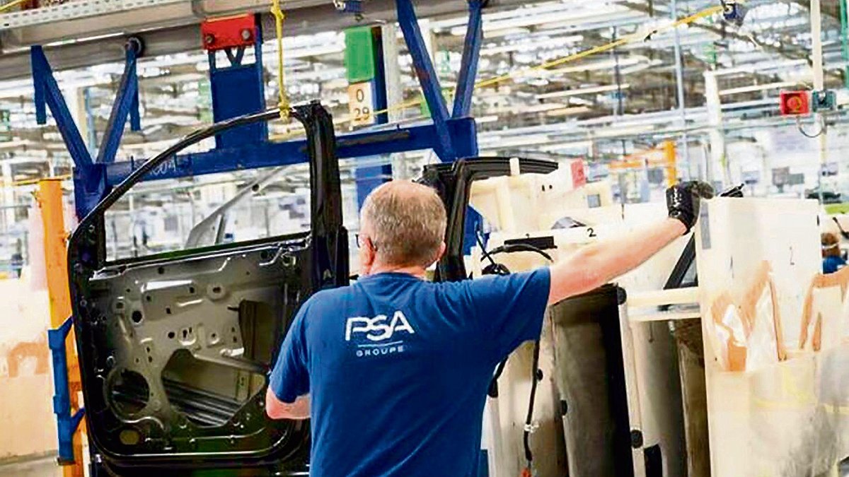 Illustration - il ne faut pas 20, mais 300 embauches !