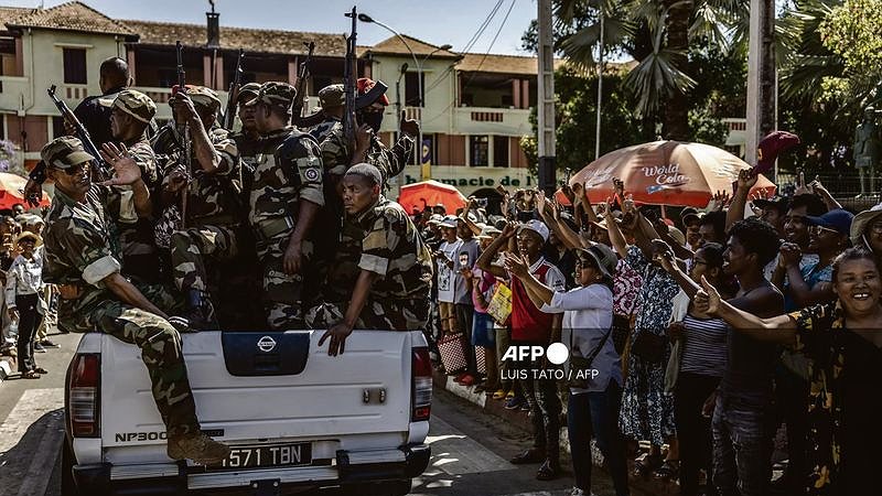 Illustration - les militaires prennent le pouvoir