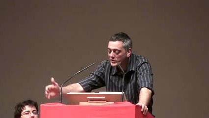 Illustration La décroissance : une doctrine qui prétend faire avancer la société... à reculons