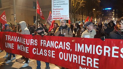 Illustration dans la rue le 18 décembre pour la régularisation