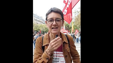 Illustration Nathalie Arthaud à la manifestation du 2 octobre